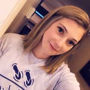 Meet your Posher, Caity